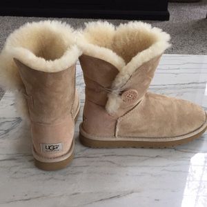 Ugg Bailey Button II Boots